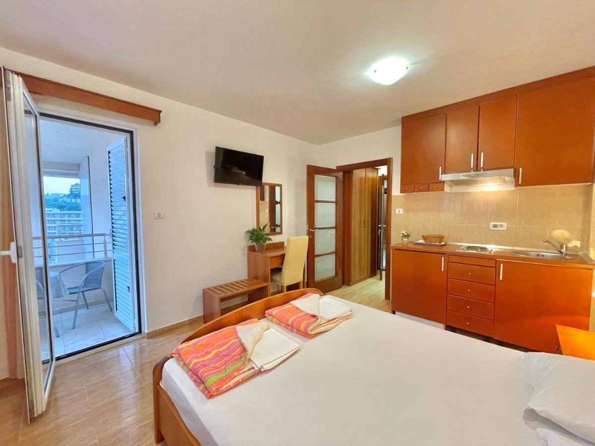 Apartments Boreta Becici Будва Екстер'єр фото