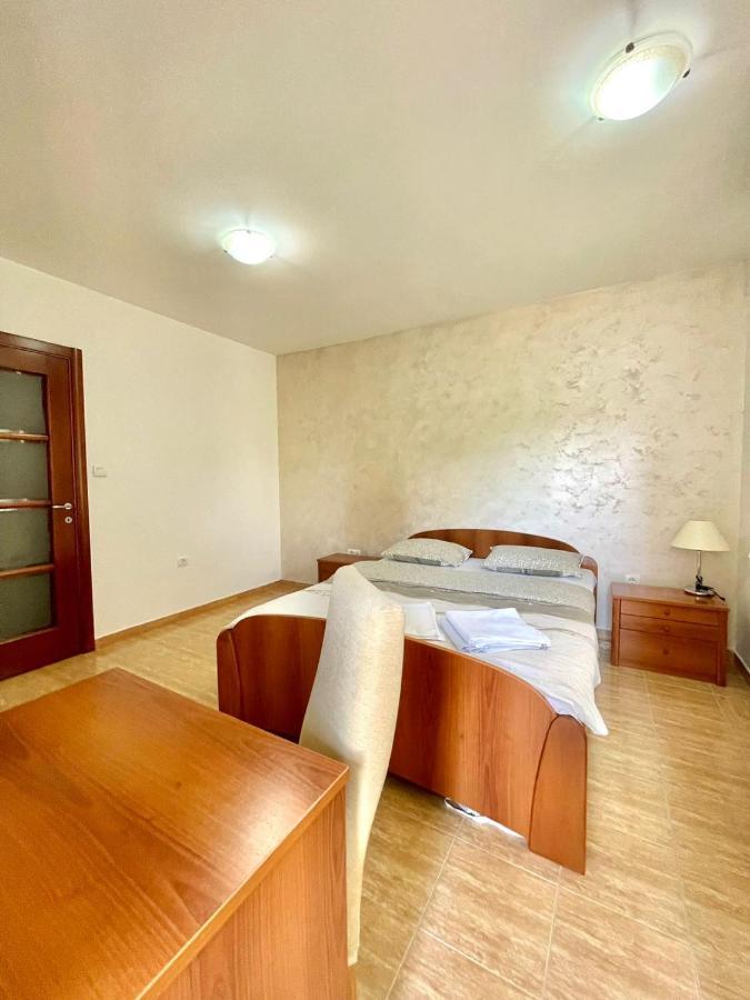 Apartments Boreta Becici Будва Екстер'єр фото