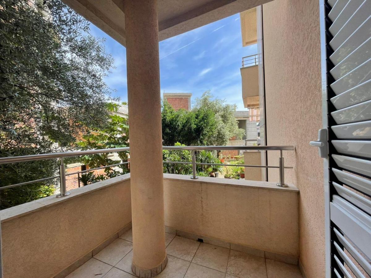 Apartments Boreta Becici Будва Екстер'єр фото