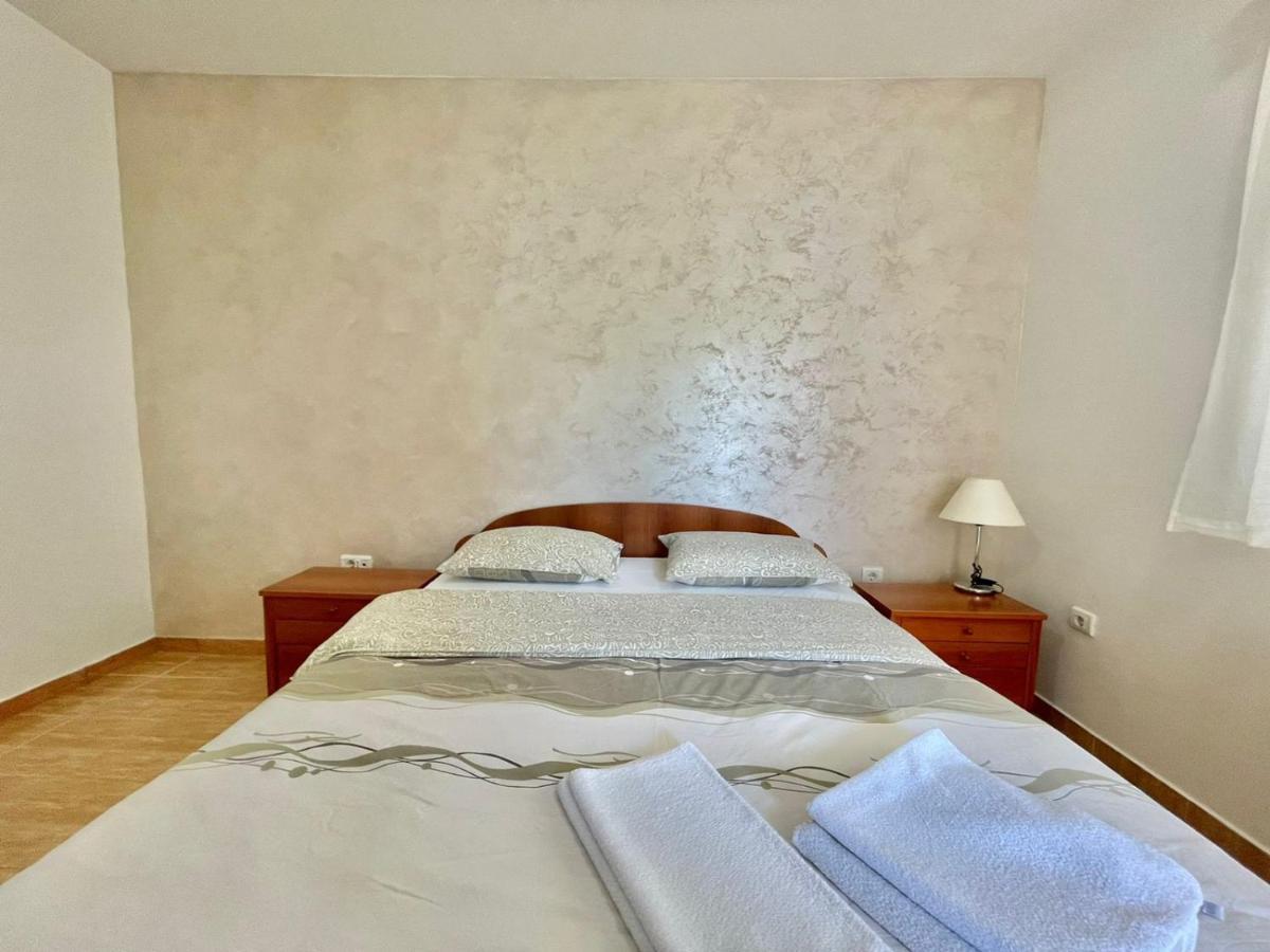 Apartments Boreta Becici Будва Екстер'єр фото