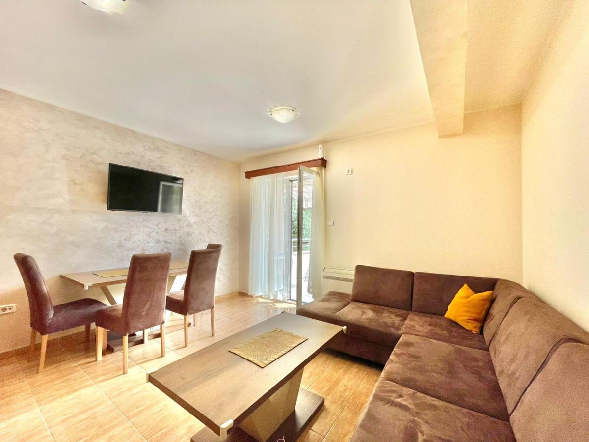 Apartments Boreta Becici Будва Екстер'єр фото